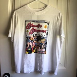 NWT wonder woman graphic tee